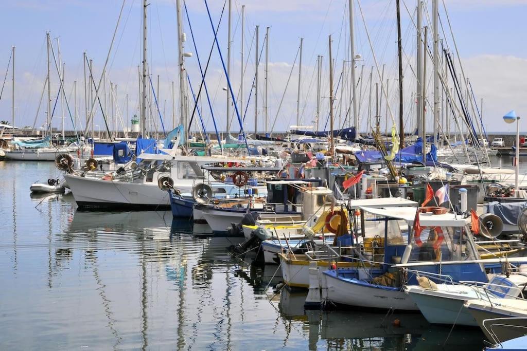 F2 Climatise A Golfe -Juan En Front De Mer Et Piscine Vallauris Esterno foto